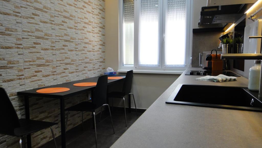 Mgtels Apartman - With Private Parking 부다페스트 외부 사진
